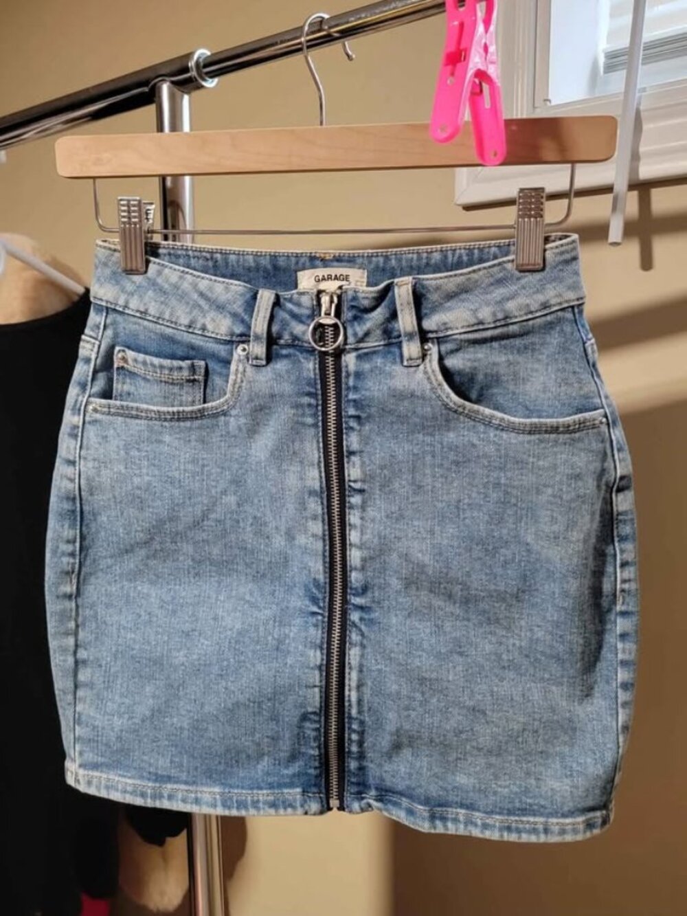 GARAGE SKIRT | NEW SIZE XS ZIP UP